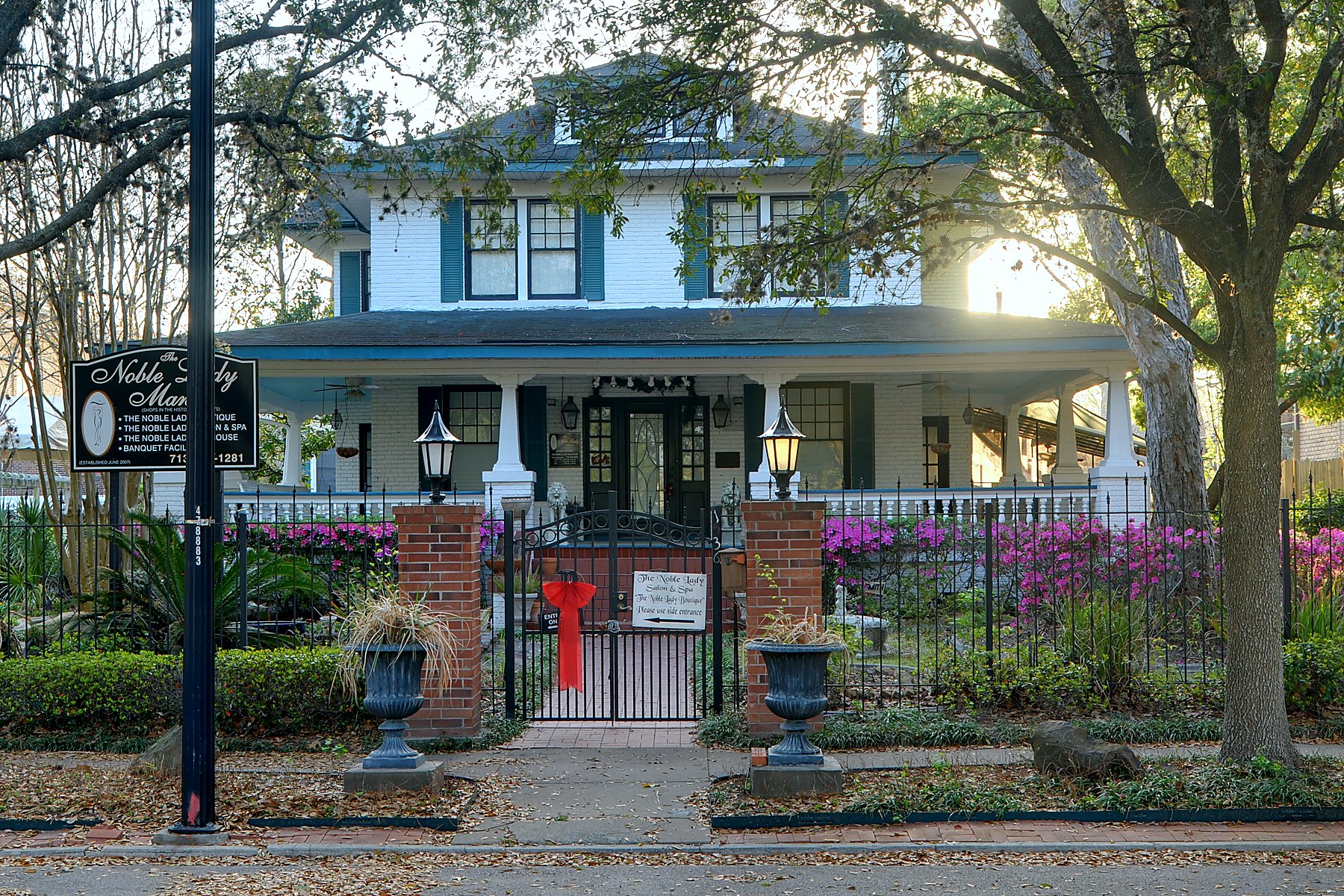 Historic Heights Boulevard residential exterior suited for professional softwashing