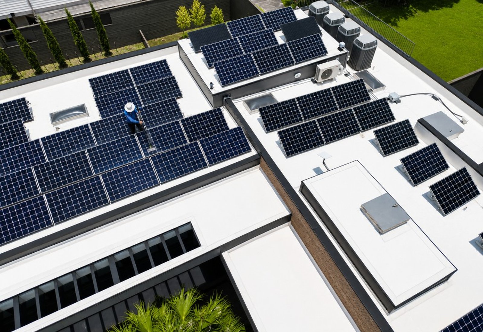 Large rooftop solar array after cleaning